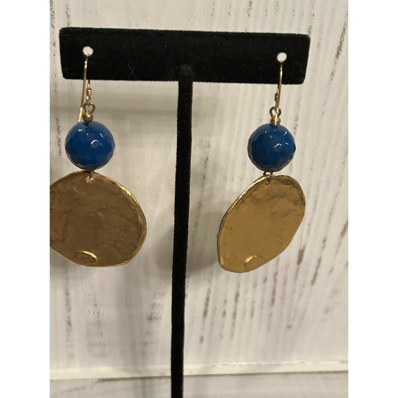 Kenneth Jay Lane Hammered Gold Medallion & Blue Agate Pierce Wire Earring Signed - Picture 9 of 13